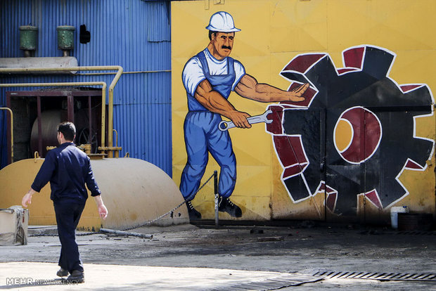15 کارگر اخراجی شرکت نیشکر هفت‌تپه به کار خود بازگشتند