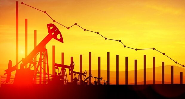 قیمت نفت خام همچنان کاهشی / برنت به 102 دلار رسید