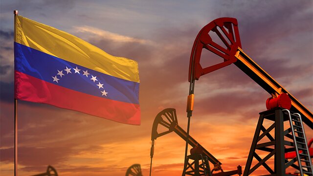 فروش  لوله‌های نفت به عنوان قراضه در ونزوئلا