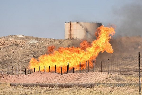 آتش‌ اطراف خطوط لوله نفت منطقه برومی اهواز خاموش شد