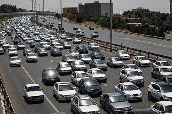ترافیک سنگین آزادراه تهران-کرج-قزوین و بالعکس